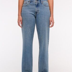 Abercrombie and Fitch Women’s Curve Love Low Rise Baggy Jeans